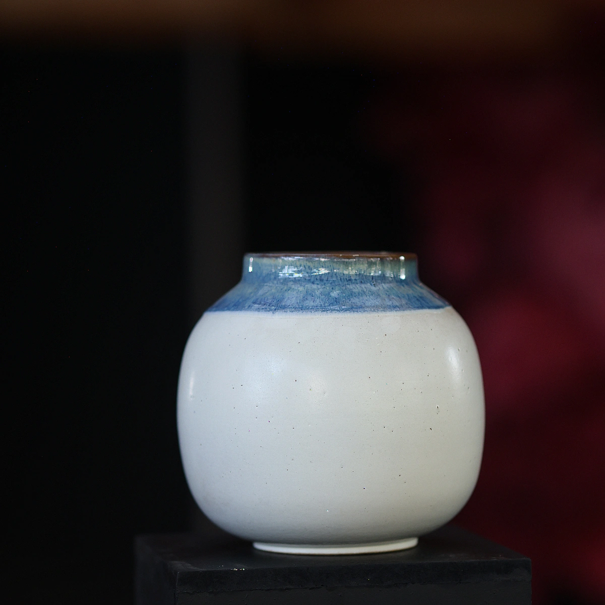 Amara Vase