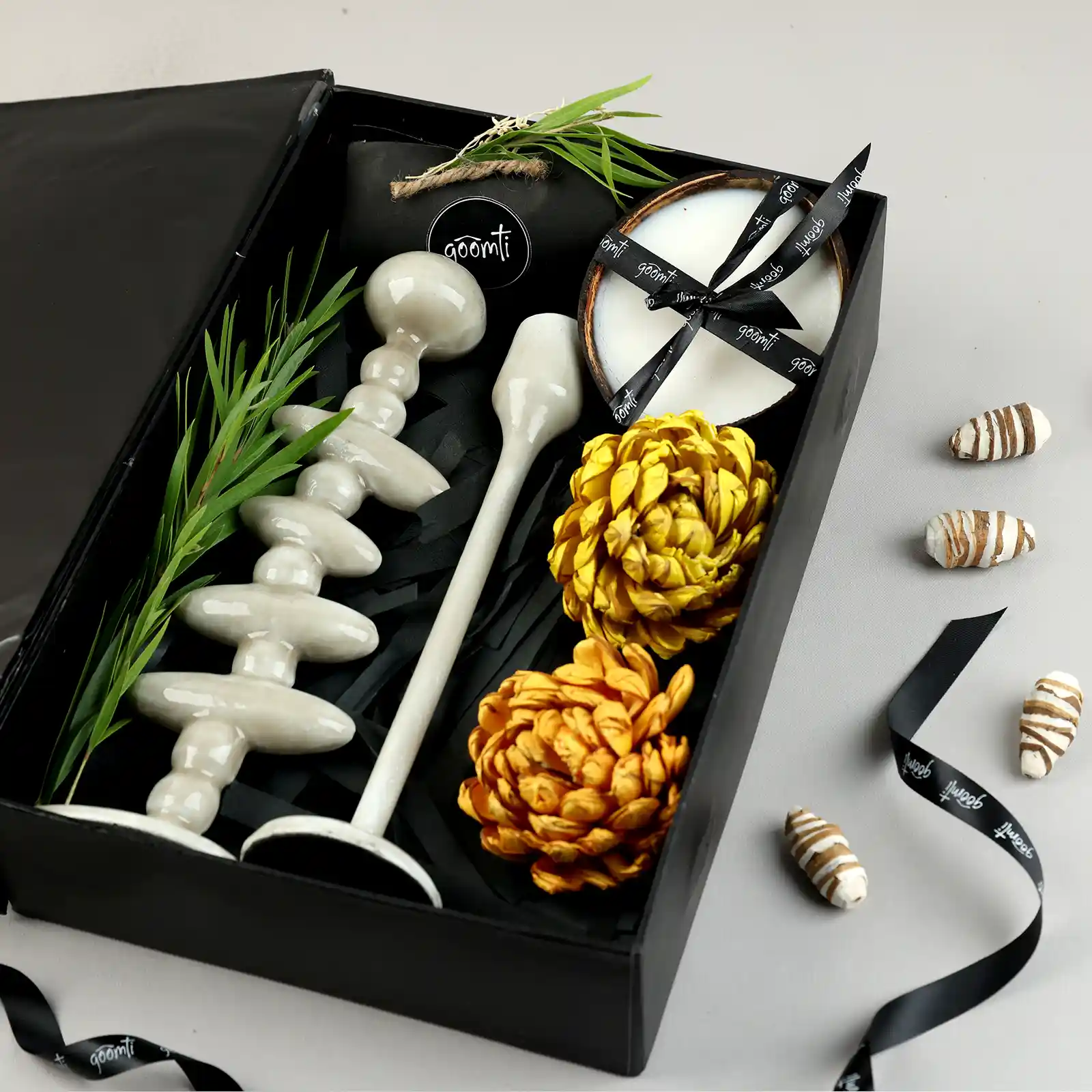 Stone Harmony - Set of Two Candle Stands